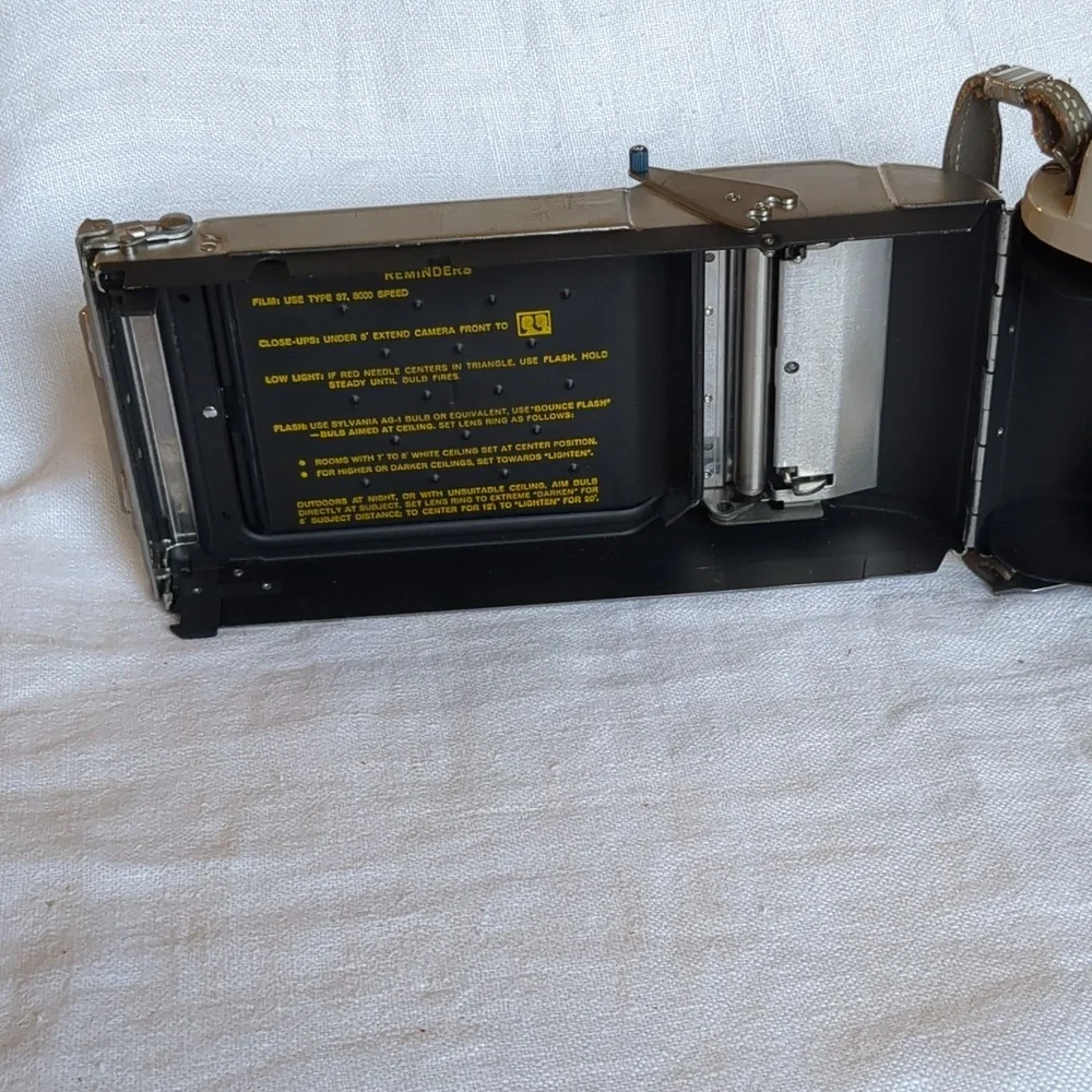 Vintage Polaroid J33 Land Camera Brown Leather Case Flashbulbs Prop Retro